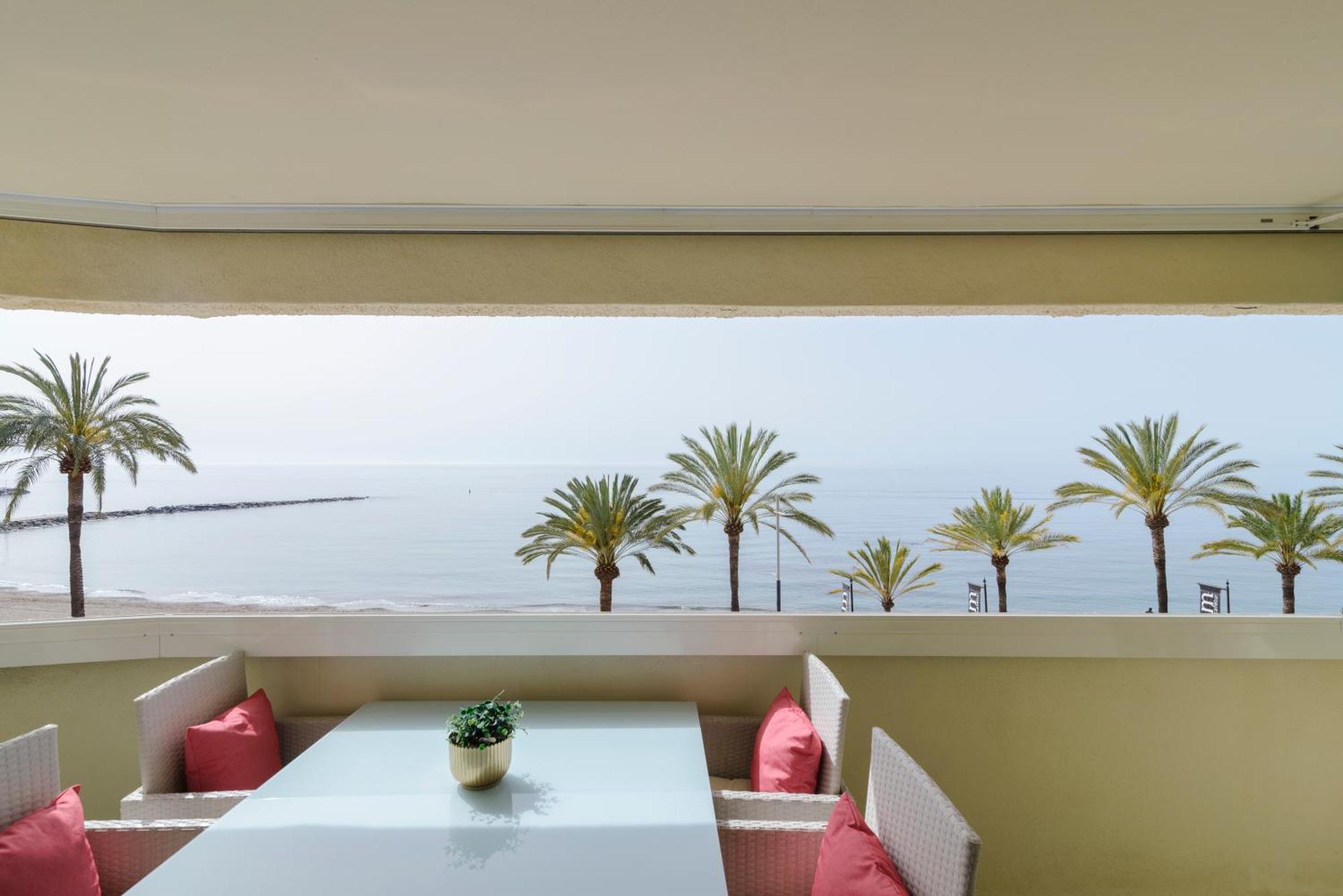 Sea Front Apartment In Marbella Center Exteriér fotografie